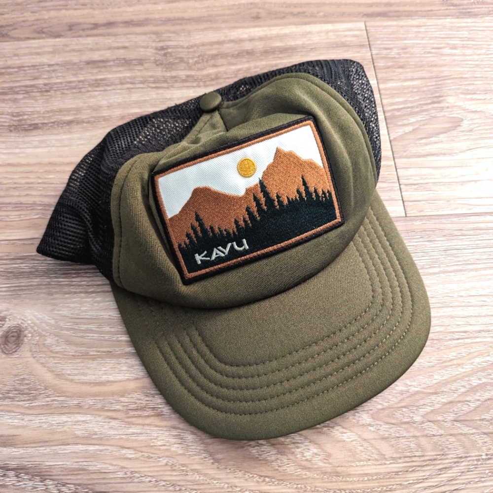 KAVU unstructured snapback mesh trucker hat